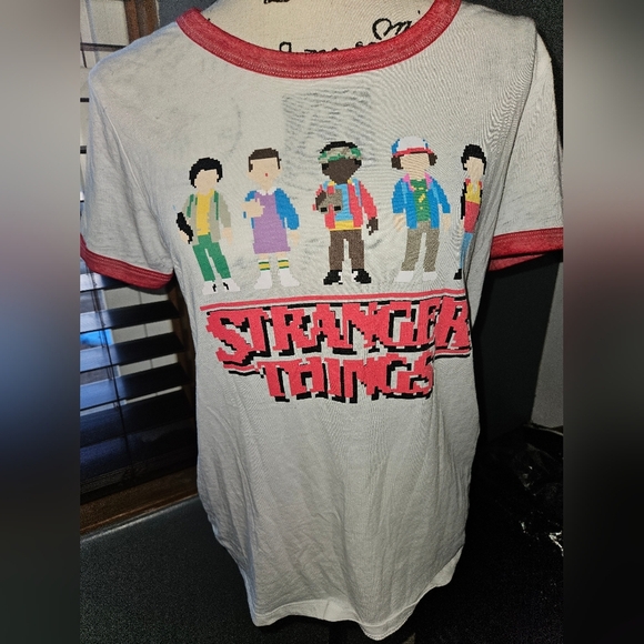T Shirt "Stranger Things" Print Size L - Picture 1 of 9